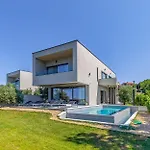 וילה Foska מדולין